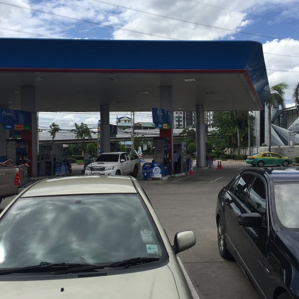 Photos at PTT & Jiffy Gas Station in Bang Mot