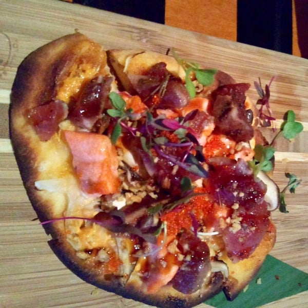 Sushi pizza was great/unique. Small, so order as an app to share (but you’ll want your own after!) 🍣🍕