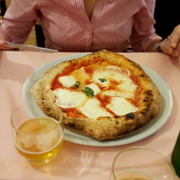 Portobello Pizza Place in Milano