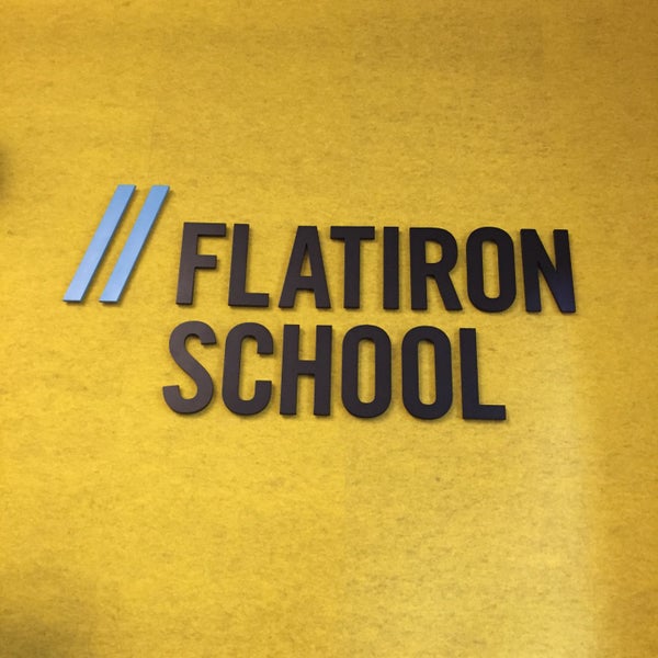 Foto tirada no(a) Flatiron School por Jo T. em 6/6/2016
