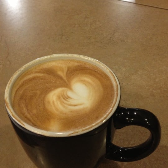 Photo taken at Copper Rock Coffee by Sarah S. on 12/11/2012