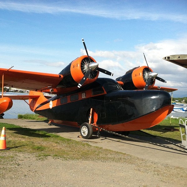 รูปภาพถ่ายที่ Alaska Aviation Museum โดย Matt P. เมื่อ 7/17/2013