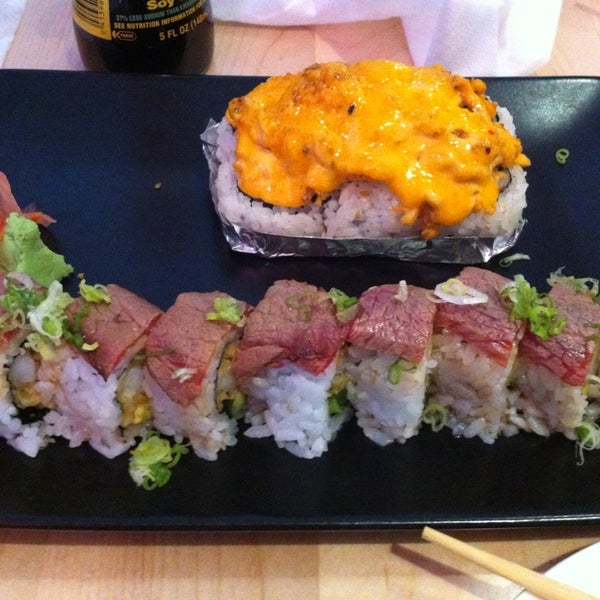 Das Foto wurde bei Spicy 9 Sushi Bar &amp; Asian Restaurant von Wan P. am 6/10/2014 aufgenommen