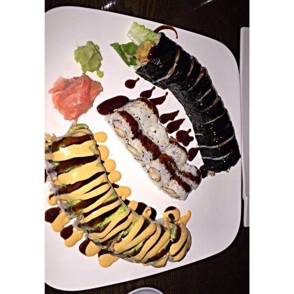 Foto scattata a Mr. Sushi da Josh E. il 12/12/2014