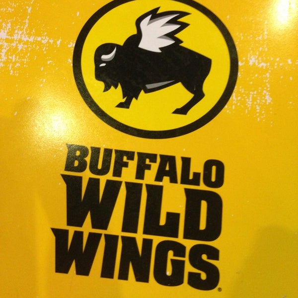 Снимок сделан в Buffalo Wild Wings пользователем Vinay 4/10/2013.