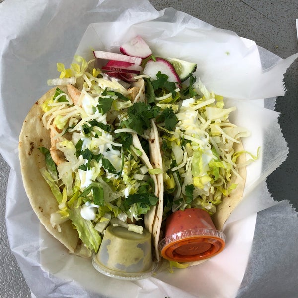 Das Foto wurde bei Art of Tacos von Vinay am 3/31/2018 aufgenommen