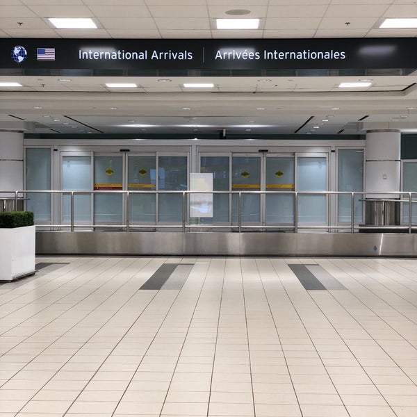 International Arrivals Toronto Pearson International Airport 3 tips