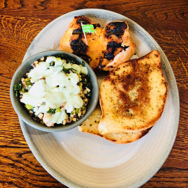 Photo taken at Nando&#39;s by Vinay on 4/26/2018