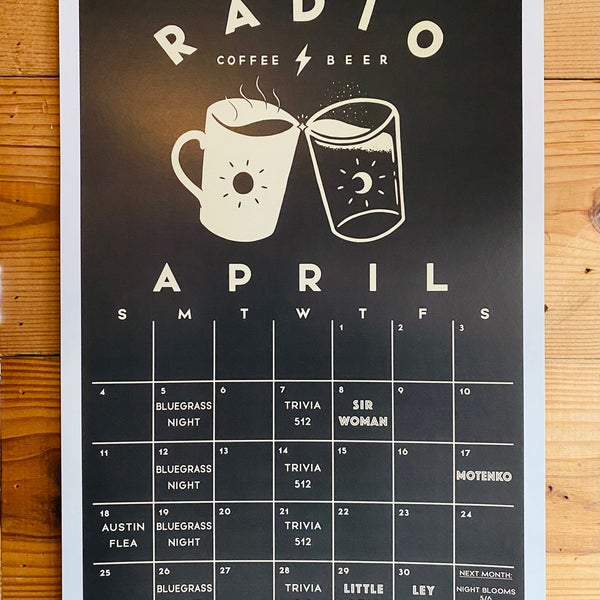 Das Foto wurde bei Radio Coffee &amp; Beer von Vinay am 4/4/2021 aufgenommen