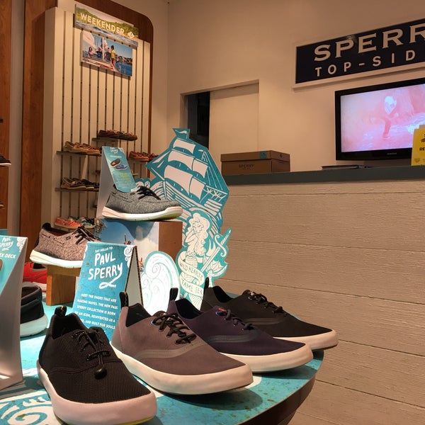 Sperry sm north online edsa