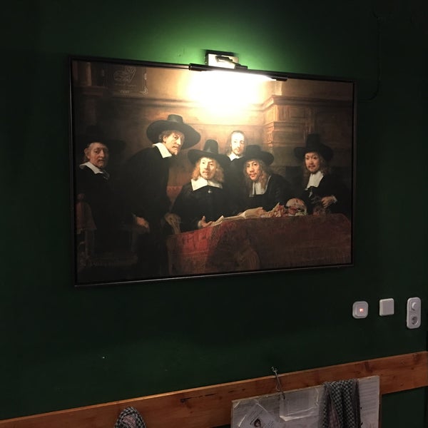 Das Foto wurde bei Rembrandt Burger von Anshuman R. am 6/28/2018 aufgenommen