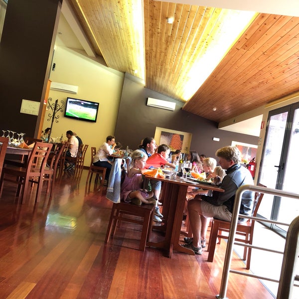 7/1/2018 tarihinde Peterziyaretçi tarafından Restaurante Caldeiras &amp; Vulcões'de çekilen fotoğraf