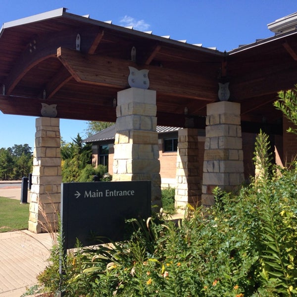 Roosevelt Thompson Library Central Arkansas Library System Library