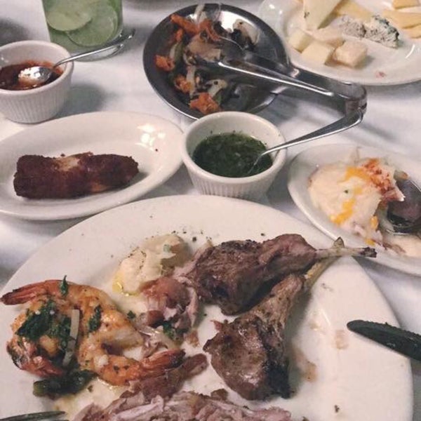 Foto scattata a Chama Gaúcha Brazilian Steakhouse - Houston da PONCHOgg il 9/12/2017