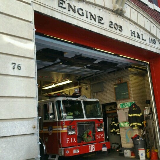 FDNY Engine 205/Ladder 118 Brooklyn Heights 0 tips