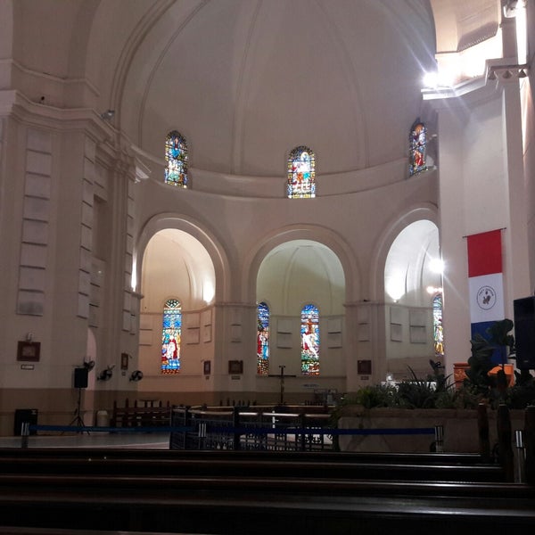 Снимок сделан в Basílica de la Virgen de Caacupé пользователем Javier A. 1/18/2019