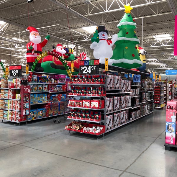 Walmart Supercenter Big Box Store in Holly Springs