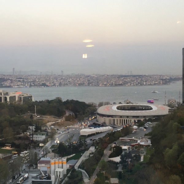 Снимок сделан в Hilton Istanbul Bosphorus пользователем Mehmet E. 4/12/2018