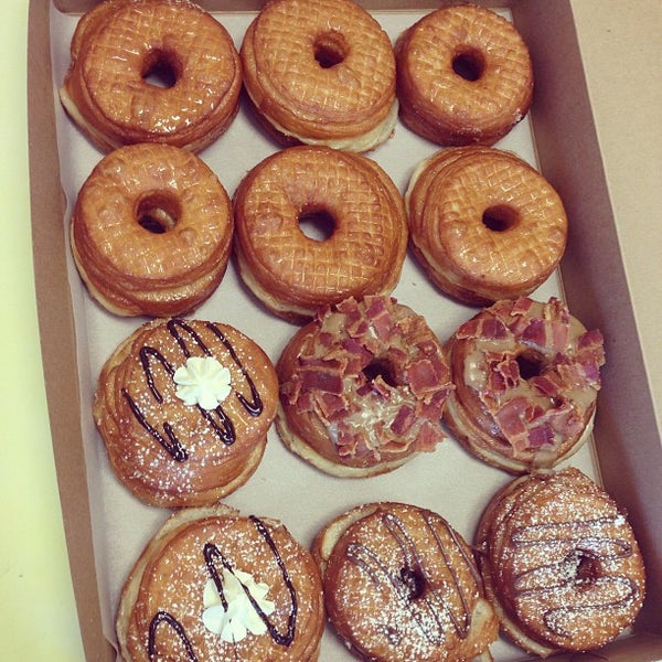 8/15/2013 tarihinde Edwinziyaretçi tarafından Spudnuts Donuts'de çekilen fotoğraf