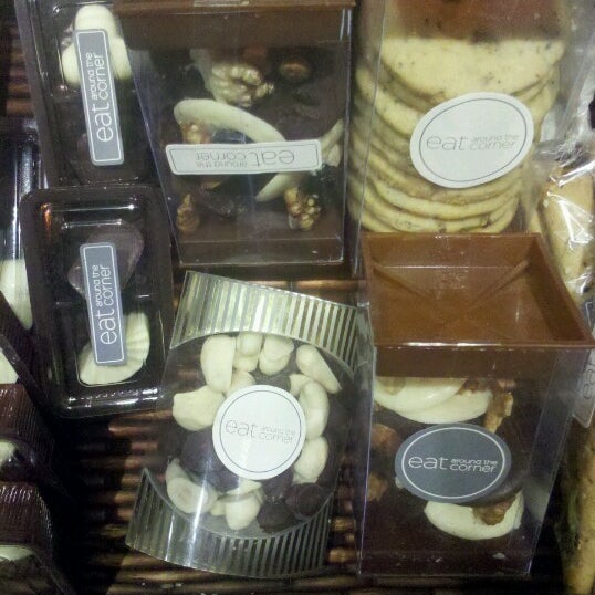 just around the corner bandra