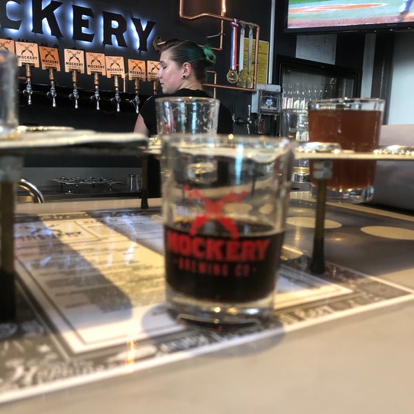 Foto diambil di Mockery Brewing oleh Tom M. pada 5/19/2019