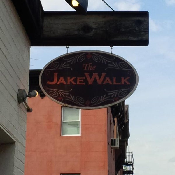 Foto tirada no(a) The JakeWalk por David B. em 6/2/2013