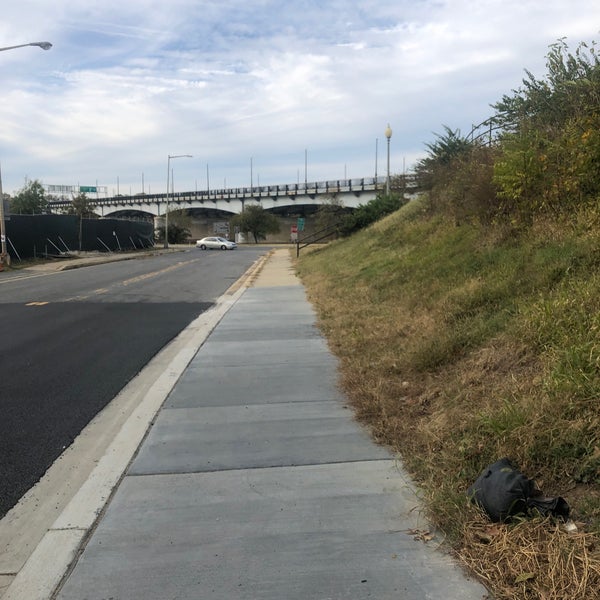 Anacostia Riverwalk Trail Hiking - 2092178 HDYde5CTr 4kmuMNfyDYYDX7od9OfjFqEGuhbn1OZo4 