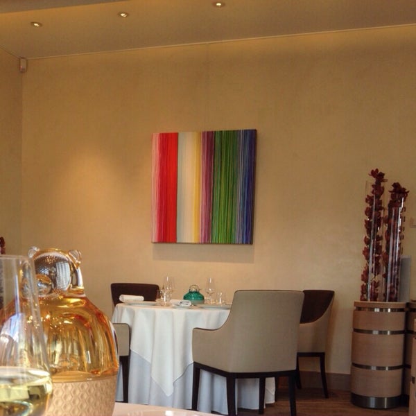 Foto scattata a Restaurant de l’Hôtel de Ville de Crissier da Los sitios de S. il 12/9/2014