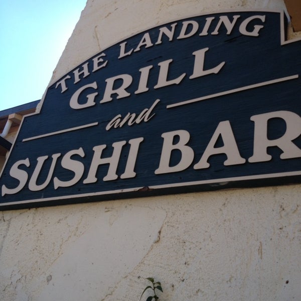 11/1/2013 tarihinde Carly Alyssa T.ziyaretçi tarafından The Landing Grill &amp; Sushi Bar'de çekilen fotoğraf