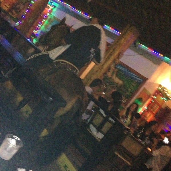 La Fonda Roja Bar al aire libre en Copacabana