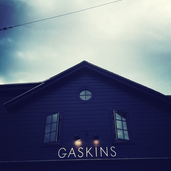รูปภาพถ่ายที่ Gaskins โดย Ctine เมื่อ 9/19/2015