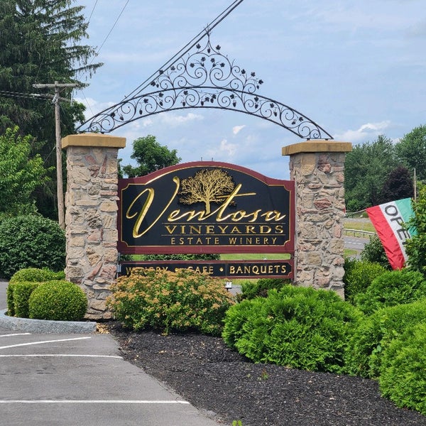 Photo taken at Ventosa Vineyards by Vic R. on 7/27/2022