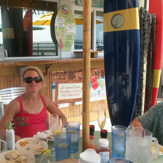 Foto scattata a Surf Diner da Laura S. il 6/19/2015