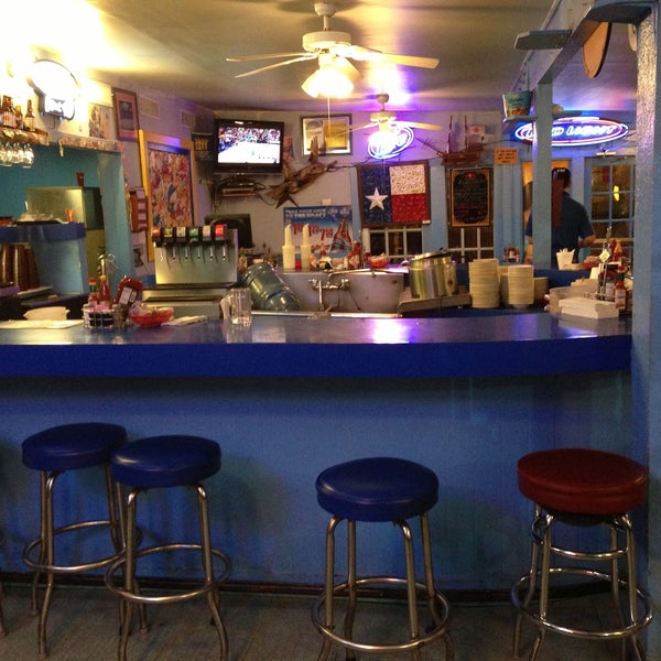 Photo prise au Pacific Star Restaurant &amp; Oyster Bar - Austin par Stevie P L. le5/1/2013