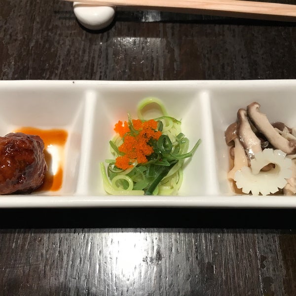 Foto diambil di Sushi of Gari 46 oleh Tom B. pada 9/8/2018