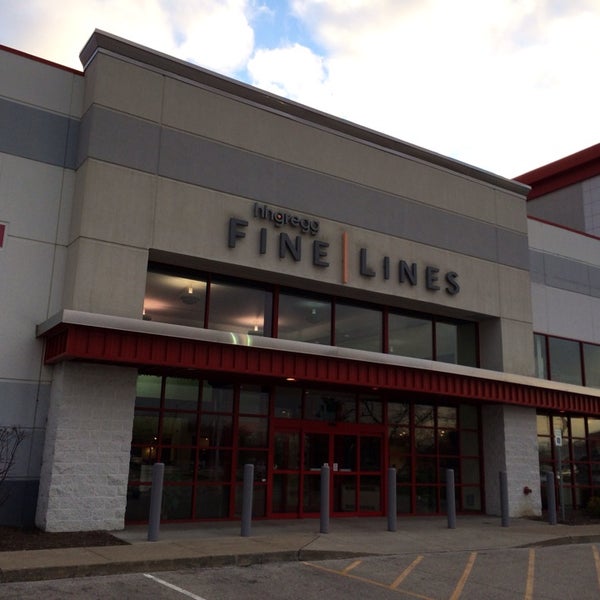 hhgregg (Now Closed) Electronics Store in Keystone at The Crossing