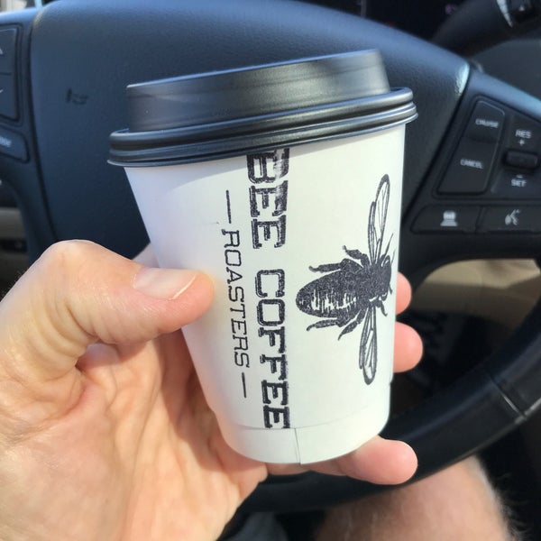 6/2/2018에 Tom B.님이 Bee Coffee Roasters에서 찍은 사진