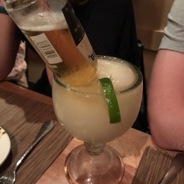 Foto scattata a Gabriela&#39;s Restaurant &amp; Tequila Bar da Tom B. il 7/24/2018