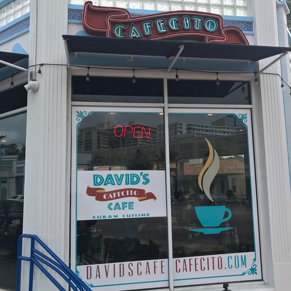 2/3/2018에 Tom B.님이 David&#39;s Cafe Cafecito에서 찍은 사진