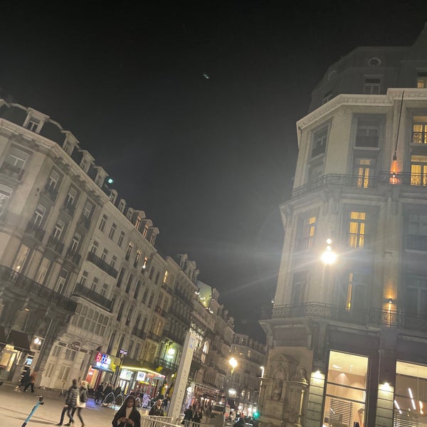 Photo taken at Brussels Marriott Hotel Grand Place by Zoz 🇰🇼 on 10/28/2021