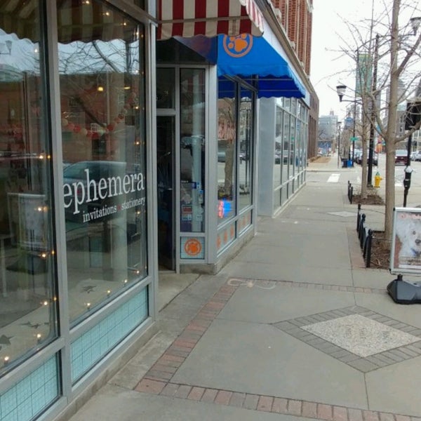 jett and monkey's dog shoppe