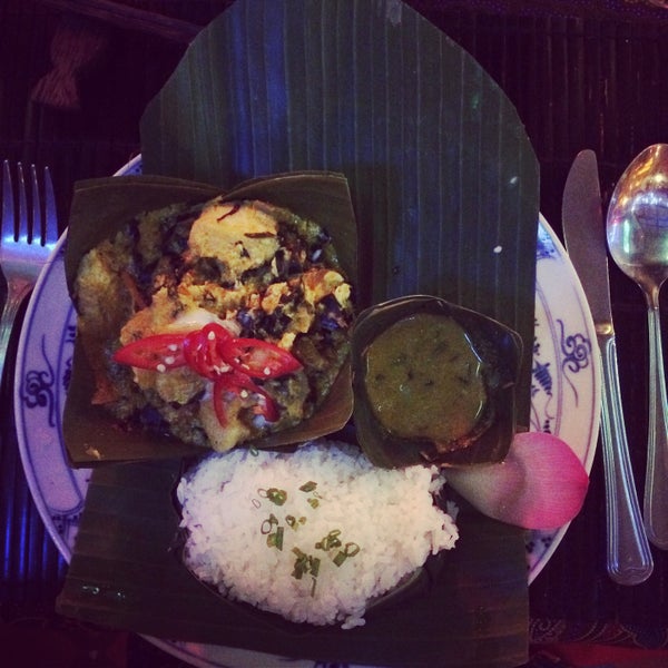 Photo taken at Amok Restaurant by Franzie M. on 12/17/2014