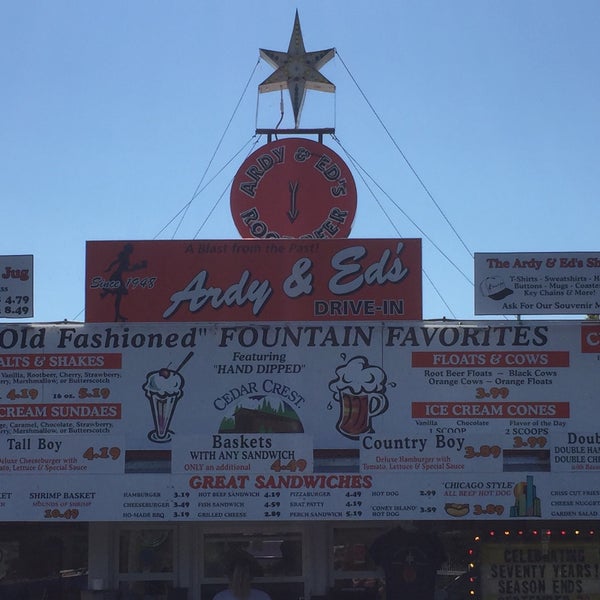 Photo taken at Ardy &amp; Ed&#39;s Drive In by Jamee on 9/11/2018
