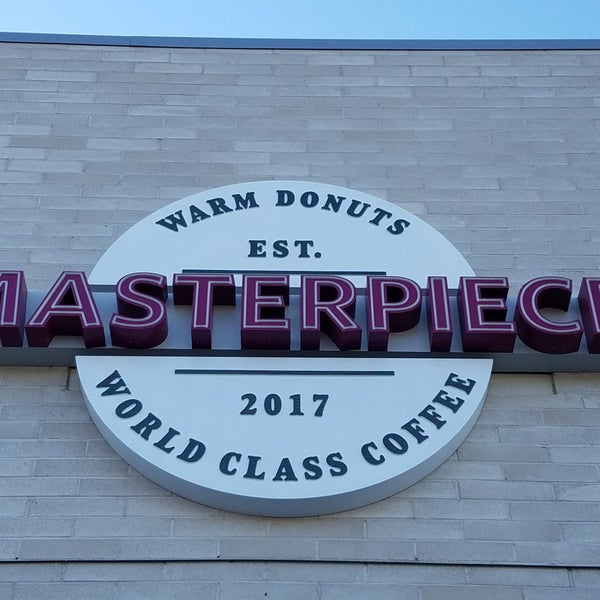12/4/2017 tarihinde Jameeziyaretçi tarafından Masterpiece Donuts &amp; Coffee+'de çekilen fotoğraf