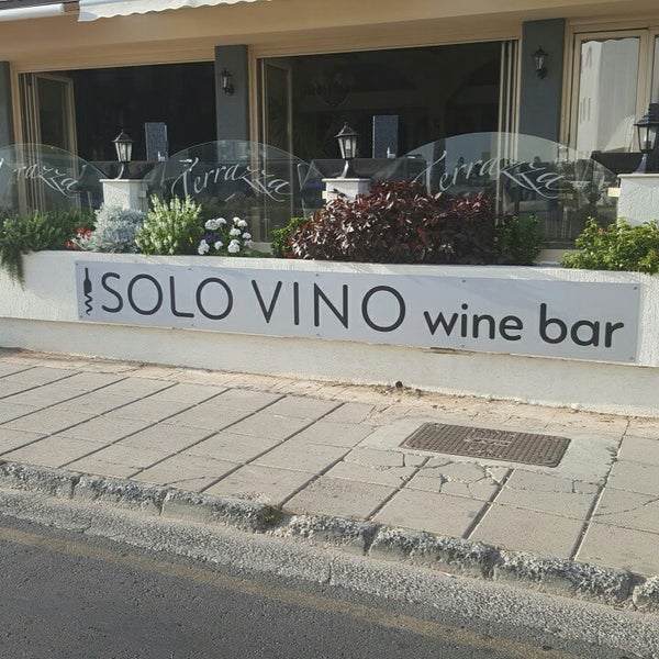 Photo taken at Solo Vino Wine Bar &amp; Lounge by David C. on 7/17/2016
