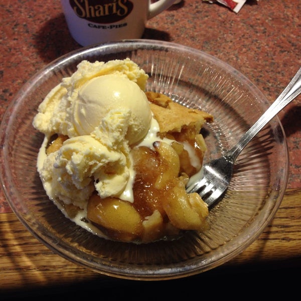 Photo taken at Shari&#39;s Cafe and Pies by Steve S. on 3/15/2014