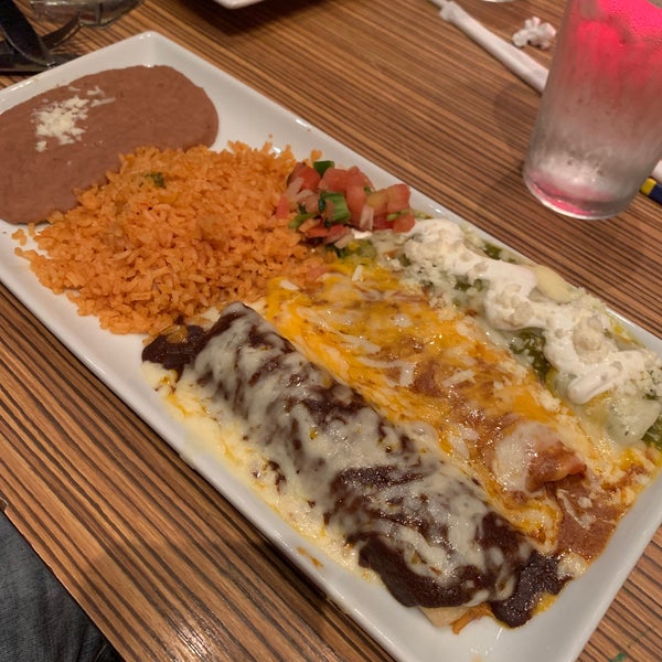 Das Foto wurde bei Acenar Mexican Restaurant von Phillip K. am 2/3/2022 aufgenommen