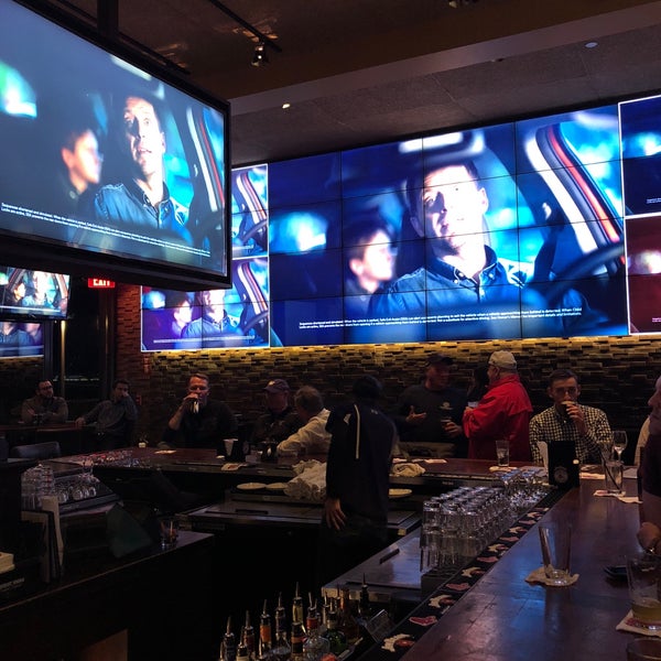 10/1/2018 tarihinde Phillip K.ziyaretçi tarafından Tony C&#39;s Sports Bar &amp; Grill'de çekilen fotoğraf
