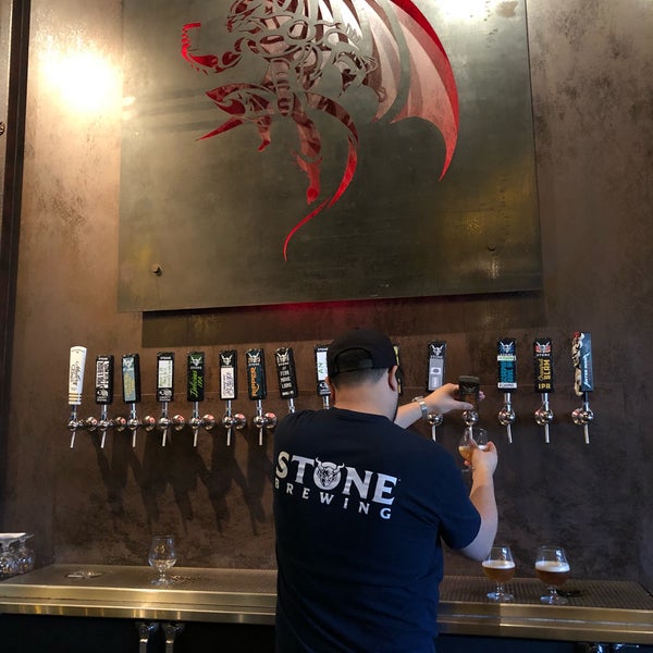 2/27/2019 tarihinde Phillip K.ziyaretçi tarafından Stone Brewing Tap Room'de çekilen fotoğraf