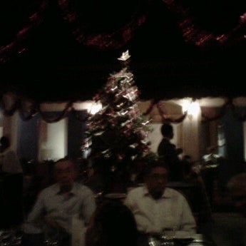 Foto tomada en IVY Restaurant &amp; Banquets  por Sishir B. el 12/22/2011